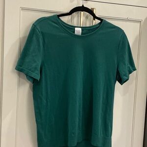 Athleta ladies dark green Momentum short sleeve tee. Large, worn once.